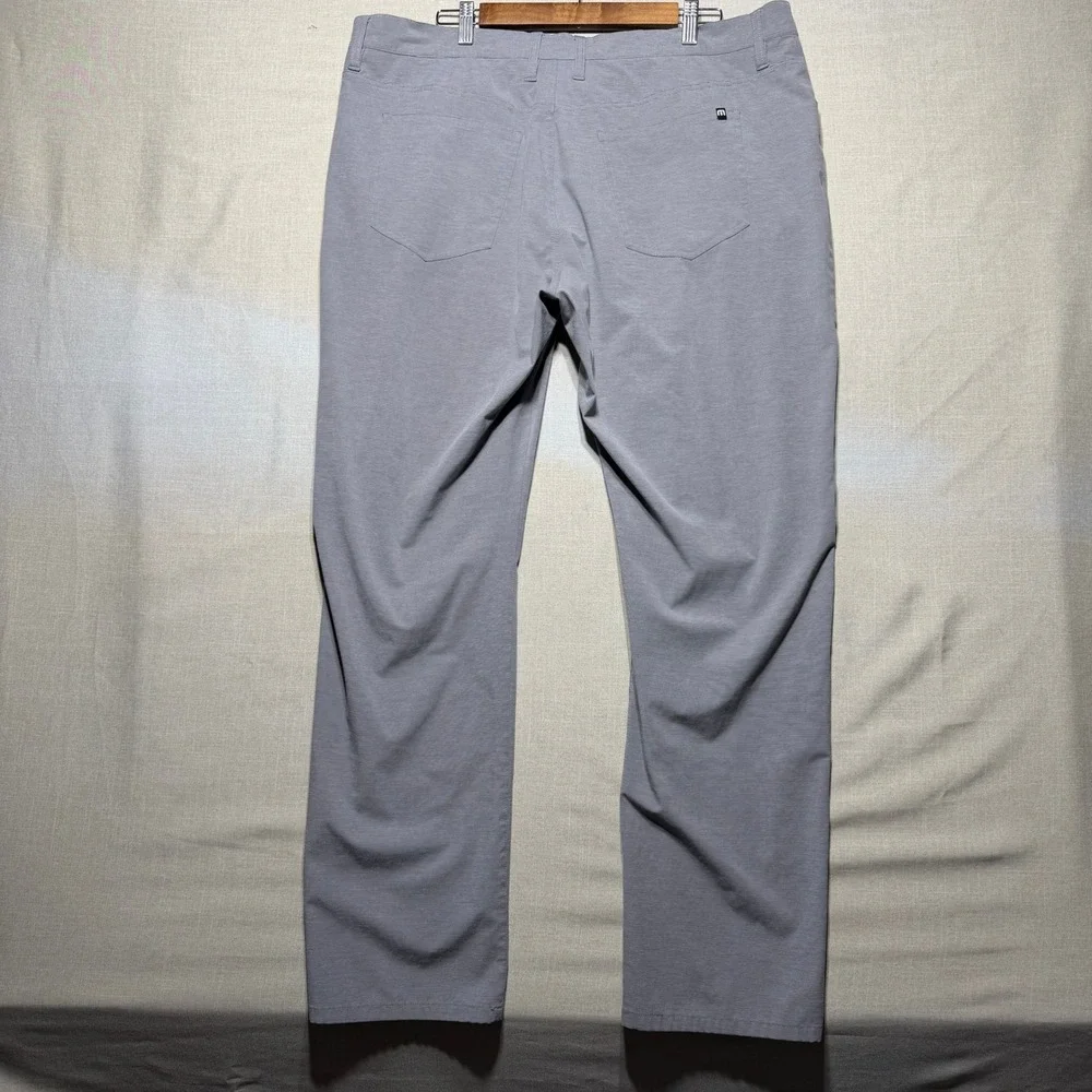 TravisMathew Pants Men 40x32 Gray Straight IMQ534 Golf Performance Tech